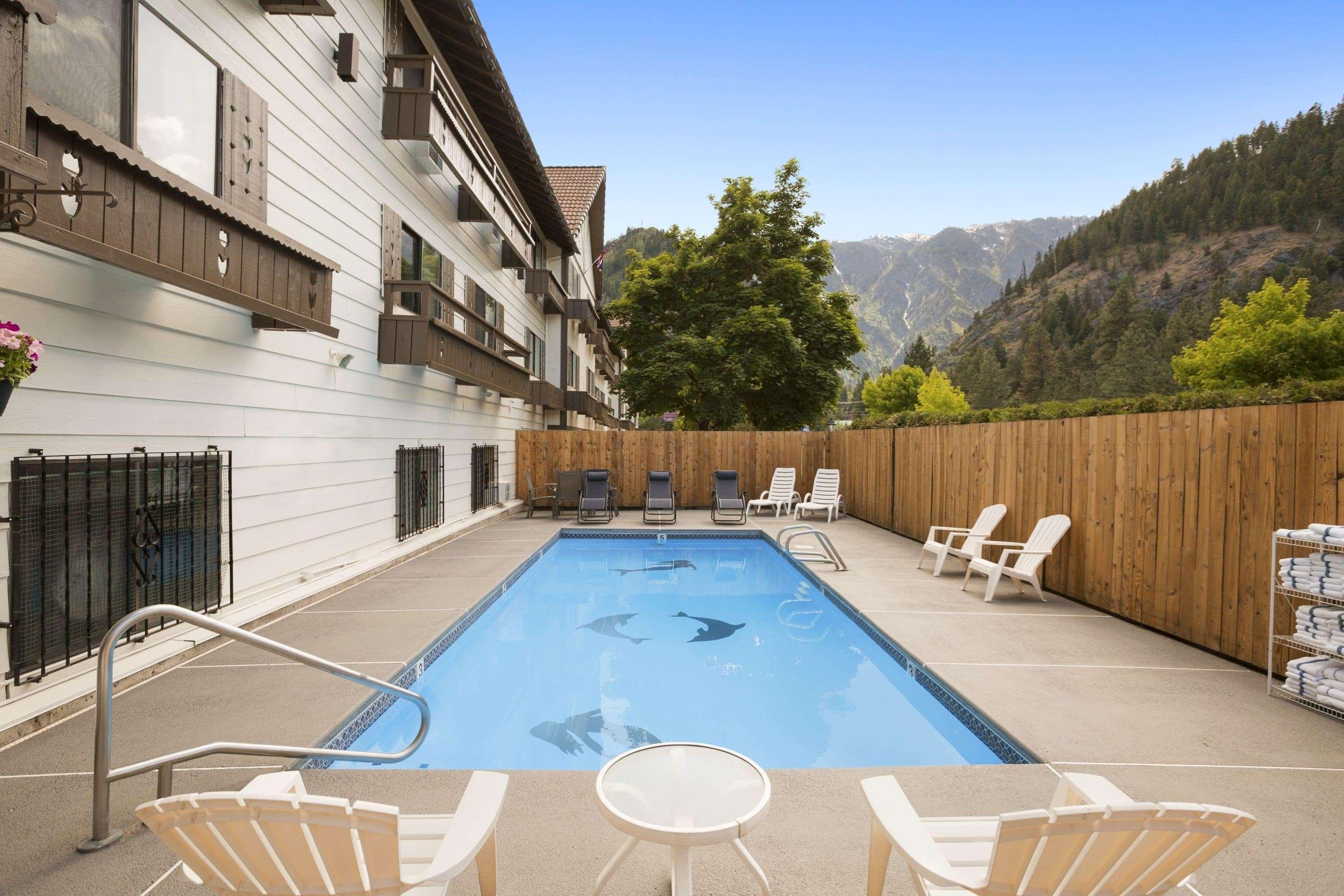Howard Johnson By Wyndham Leavenworth Exterior photo