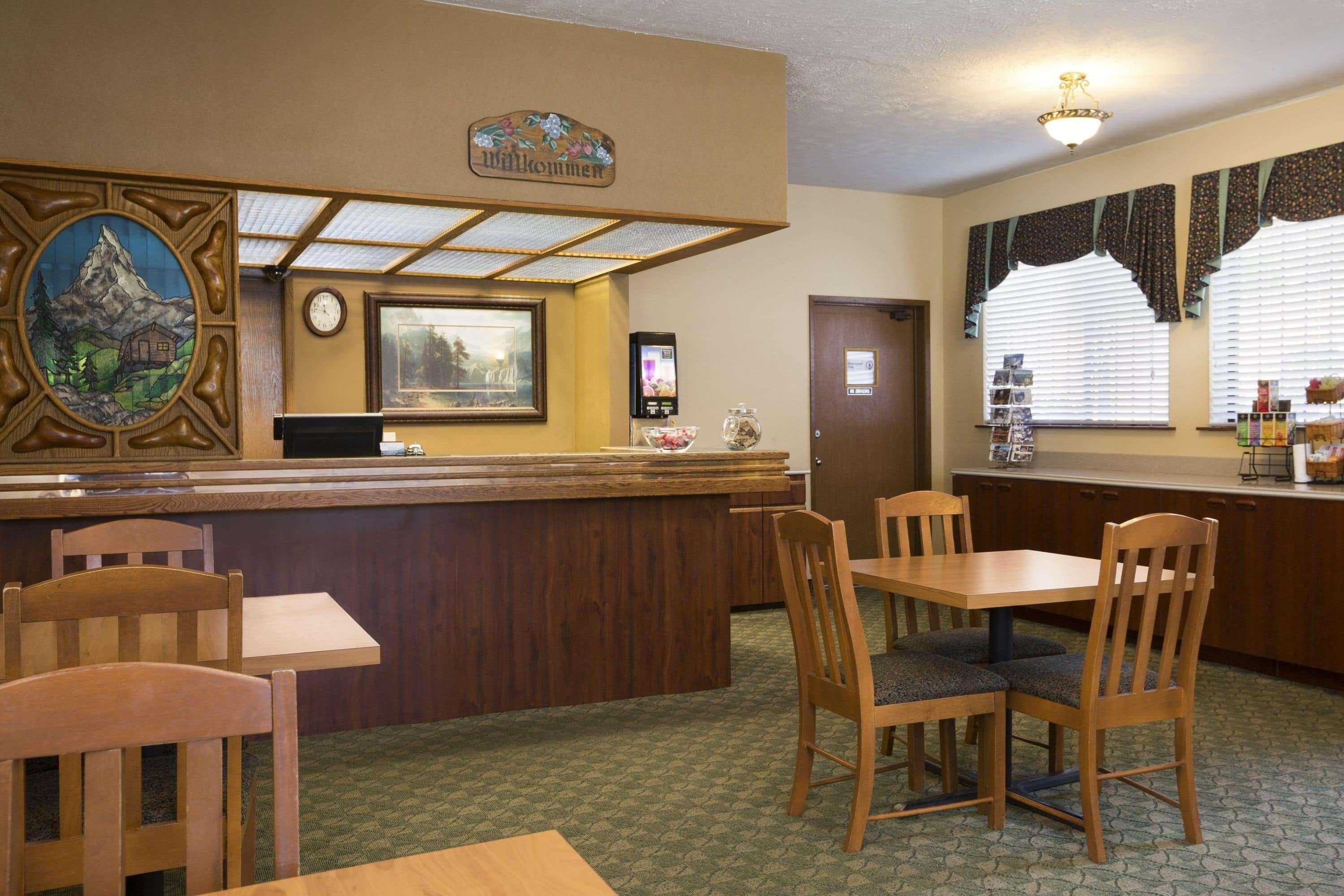 Howard Johnson By Wyndham Leavenworth Exterior photo